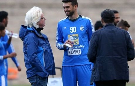 شکایت پادوانی از استقلال برای غرامت ۹ میلیون دلاری