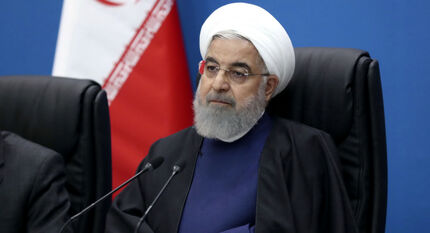 تا ۱۱ شب کار کردن رئیس جمهور «پُز» دادن دارد؟