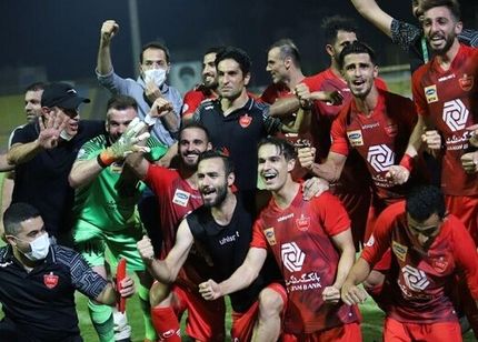 پوکر پرسپولیس فیلم مستند می‌شود/ عکس