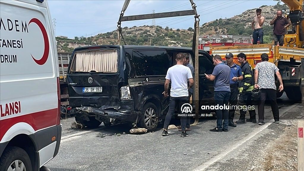 تصادف شدید ابراهیم تاتلیس خواننده مشهور ترکیه