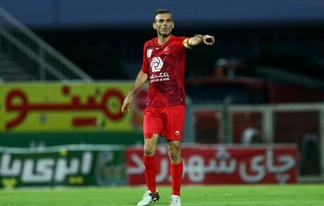 افشای رقم قرارداد سیدجلال حسینی با پرسپولیس/ "سوپرمن" کمتر از سایرین می‌گیرد