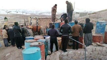 اوضاع سخت روستاهای زابل برای گرمایش / استفاده از فضولات حیوانی و هیزم برای گرم کردن خانه‌ها!