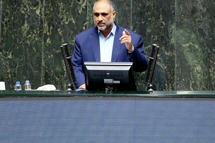 نیکبخت، وزیر جهاد کشاورزی شد
