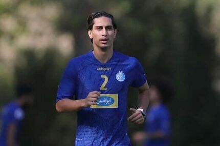 مدافع استقلال کرونا گرفت