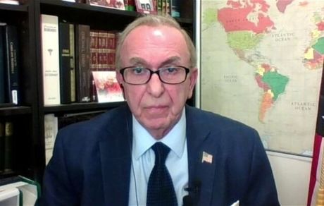 مشاور ترامپ، محل تامین هزینه‌های جنگ آمریکا با ایران را اعلام کرد