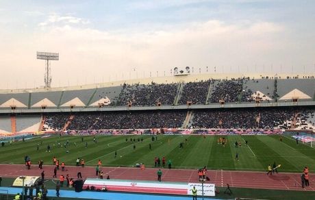 روز شلوغ ماموران امنیتی در آزادی/ رحمتی تشویق شد