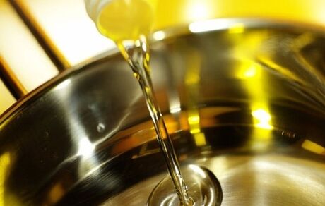 ترخیص ۱۰۰ هزار تن روغن خام منتظر ابلاغ مصوبه ستاد تنظیم بازار