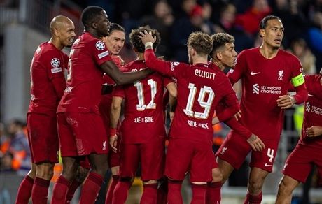 لیورپول با دو گل به خودی، لسترسیتی را برد و بالانشینان جزیره نزدیک شد