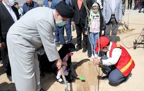 حضور رئیسی در مراسم روز درختکاری