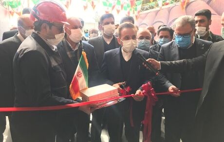 رئیس دفتر رئیس جمهور، دو طرح صنعتی را در اصفهان افتتاح کرد