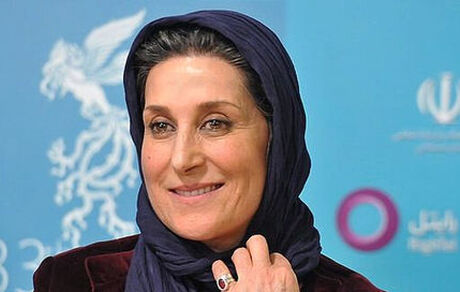 فاطمه معتمدآریا در مراسم تشییع پیکر شهلا ریاحی