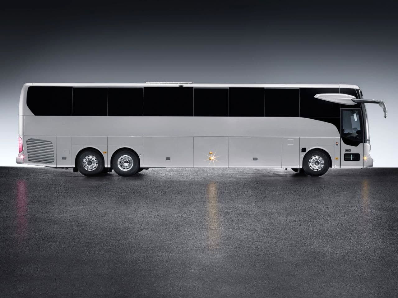 جدیدترین اتوبوس لوکس مرسدس بنز