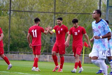 آیا کستاریکا با تیم دوم مقابل ایران و ۵ گل خورد؟