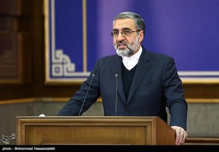 حکم زندان ۱۵ ساله برای مدیرکل گمرک غرب تهران