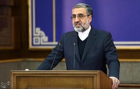 حکم زندان ۱۵ ساله برای مدیرکل گمرک غرب تهران