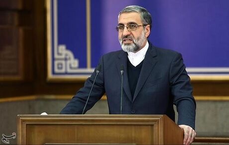 حکم زندان ۱۵ ساله برای مدیرکل گمرک غرب تهران