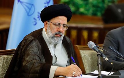 رئیسی: دستگاه قضایی به شکایات بانک‌های متخلف رسیدگی نمی‌کند