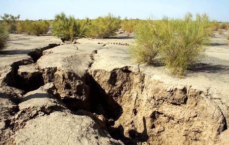 فرونشست و برداشت سریع از مخازن نفتی و گازی در ایجاد زمینلرزه اثرگذار است