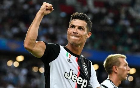 
رونالدو خوشحال‌تر از همیشه
