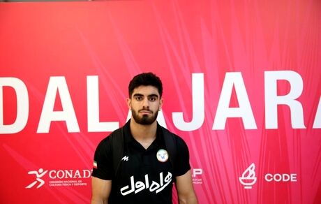 یک مدال نقره یک ضرب حاصل کار وزنه‌بردار ۸۱ کیلوی ایران