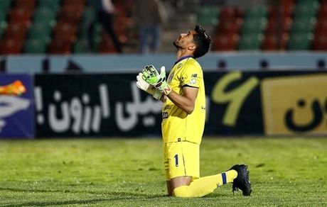 کاپیتان استقلال مقابل تراکتور مشخص شد