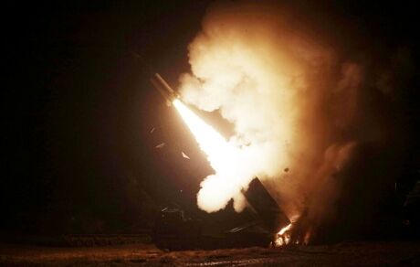 در آزمایش موشکی کره جنوبی، یک موشک بالستیک در پایگاه منفجر شد
