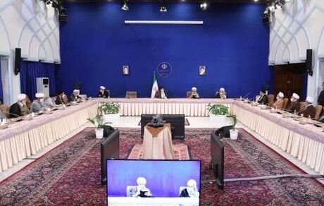 تاکید رئیس‌جمهور برای ارتباط نزدیک با علما و فرهیختگان حوزه و دانشگاه