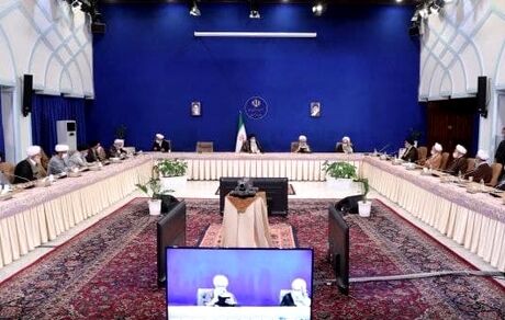 تاکید رئیس‌جمهور برای ارتباط نزدیک با علما و فرهیختگان حوزه و دانشگاه