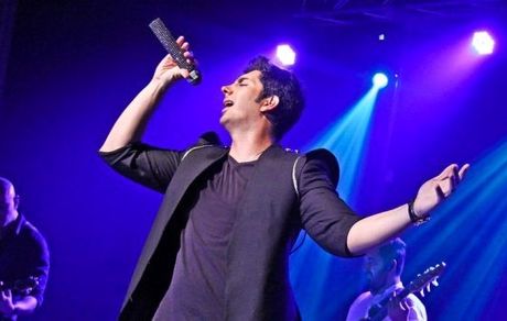  شروع ماه بهمن با فرزاد فرزین و بابک جهانبخش! 