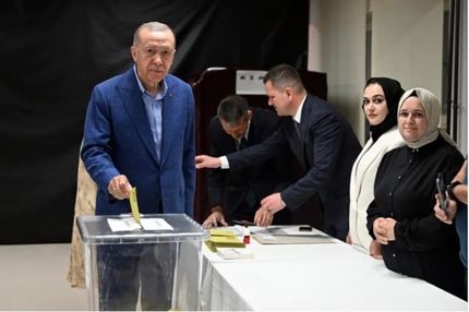 الجزیره: اردوغان رئیس جمهور ترکیه ماند / امیر قطر تبریک گفت