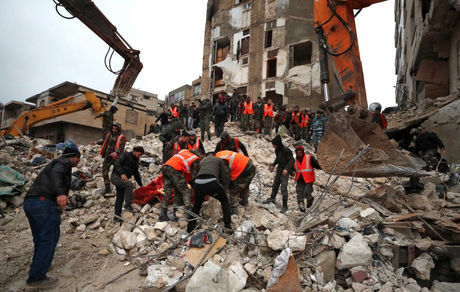 ۱۵ بازیکن تیم فوتبال نقص عضو مالاتیا اسپور ترکیه از جمله سه بازیکن ایرانی زیر آوارند