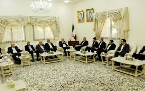 لاریجانی در قطر با شورای رهبری حماس دیدار و رایزنی کرد