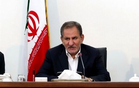 جهانگیری: وضع بودجه دولت خوب نیست، اما اقتصاد کشور سرپا ایستاده است