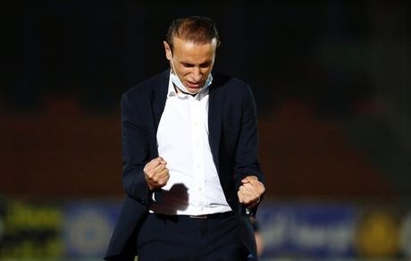 
گل محمدی: این برد را به هواداران و انصاری تقدیم می‌کنیم/ به نتایج تیم‌های رقیب فکر نمی‌کنیم
