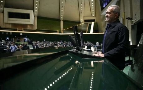 توییت: وزرای پیشنهادی دولت چهاردهم یکشنبه به مجلس اعلام می‌شود