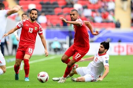 اردن اولین تیم راه‌یافته به نیمه‌نهایی جام ملت‌های آسیا / تاجیکستان با جام خداحافظی کرد
