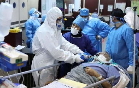 "لامبدا" پشت مرزهای ایران / "کرونا" هنوز اولویت کشور نیست