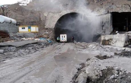 جان باختن یک کارگر در تونل آزادراه تهران شمال