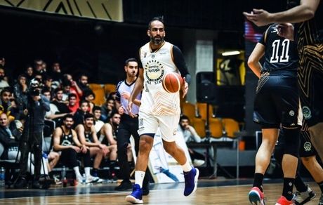 تیم بسکتبال استقلال با ستاره جدیدش باخت