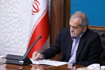 رئیس جمهور خطاب به کشورهای مسلمانان: در پی درگیری با شما نیستیم