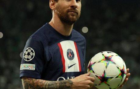 مسی مصدوم شد ؟ / سرمربی پاری سن ژرمن: نه او خسته بود