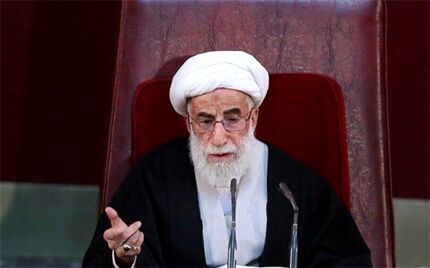 روزنامه جمهوری اسلامی: اگر آیت‌الله جنتی ناامید است، چگونه می تواند به مردم امید بدهد
