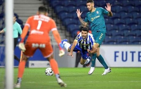 تمجید مربی جنجالی پرسپولیس از مهدی طارمی 