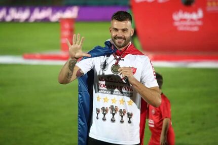 پاسخ تند و توهین‌آمیز دروازه‌بان سابق پرسپولیس در فضای مجازی