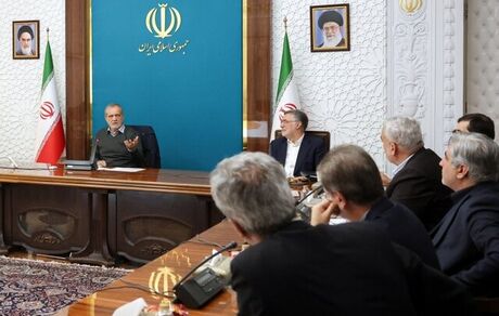 رئیس جمهور: خط قرمز من برای اجرای پزشک خانواده، پرهیز از افزایش هزینه و دوم رعایت کرامت مردم است