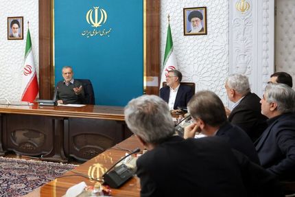 رئیس جمهور: خط قرمز من برای اجرای پزشک خانواده، پرهیز از افزایش هزینه و دوم رعایت کرامت مردم است