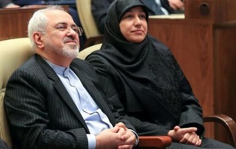 توضیح و عذرخواهی ظریف و همسرش