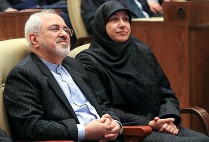 توضیح و عذرخواهی ظریف و همسرش