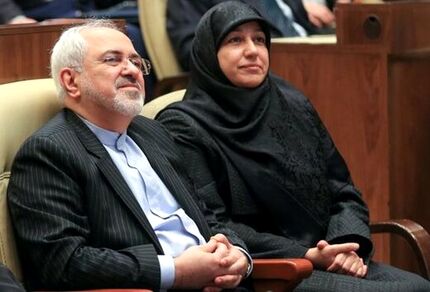 توضیح و عذرخواهی ظریف و همسرش