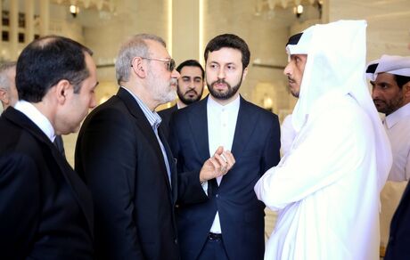 لاریجانی با نخست وزیر قطر دیدار کرد